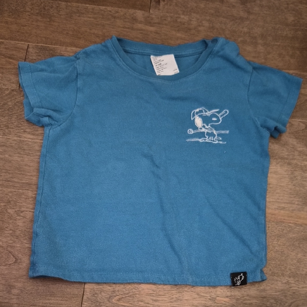 10/$15 - Uniqlo snoopy tee